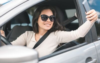 SELFIES WHILE DRIVING CAN BE FATAL!